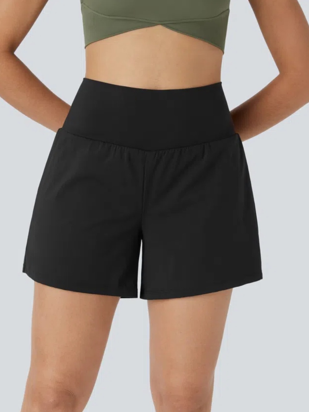 Halara SoftlyZero™ Airy Super High Waisted 2-in-1
InstantCoo! Yoga Shorts 5" XL
